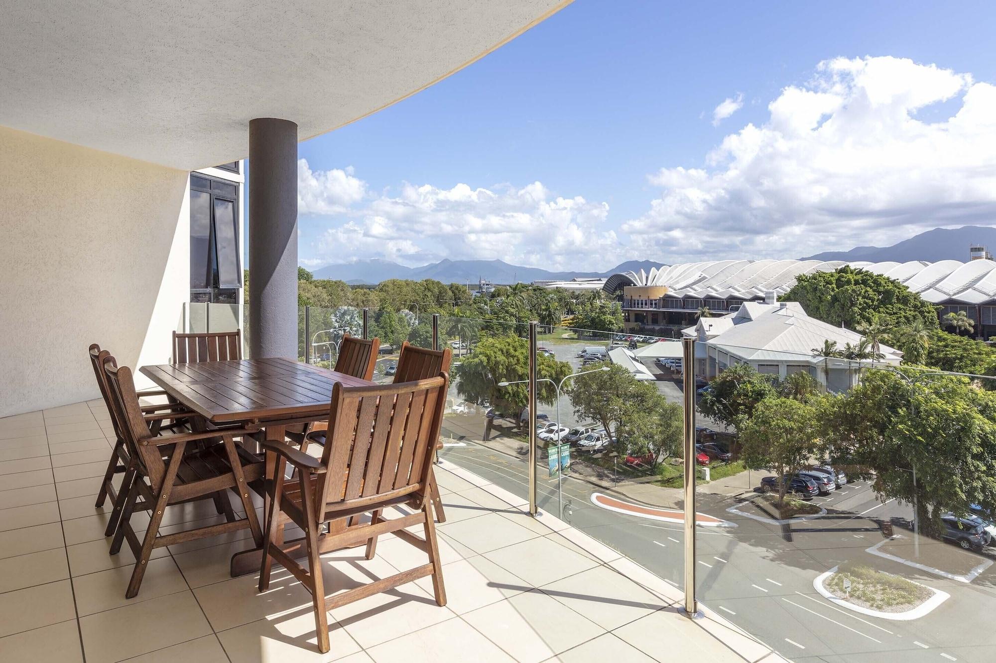 Piermonde Apartments Cairns Bagian luar foto